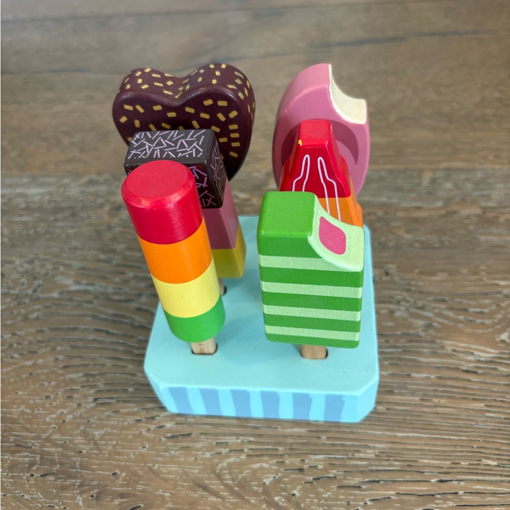 Le Toy Vibrant Wooden Ice Cream Play Set